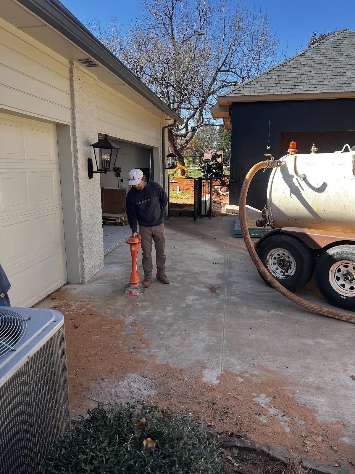 260 foot directional bore in North Dallas Texas for a new propane tank by Dallas HDD Contractors